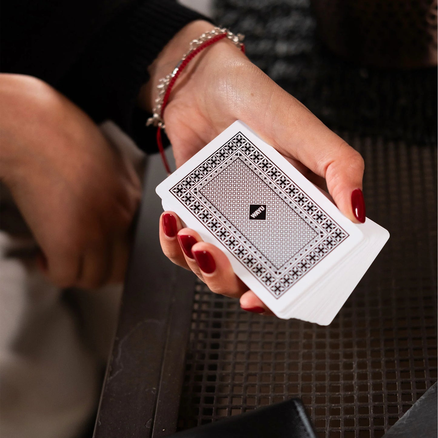 Juego de Naipes Diseño Clásico con Estuche - Wayu